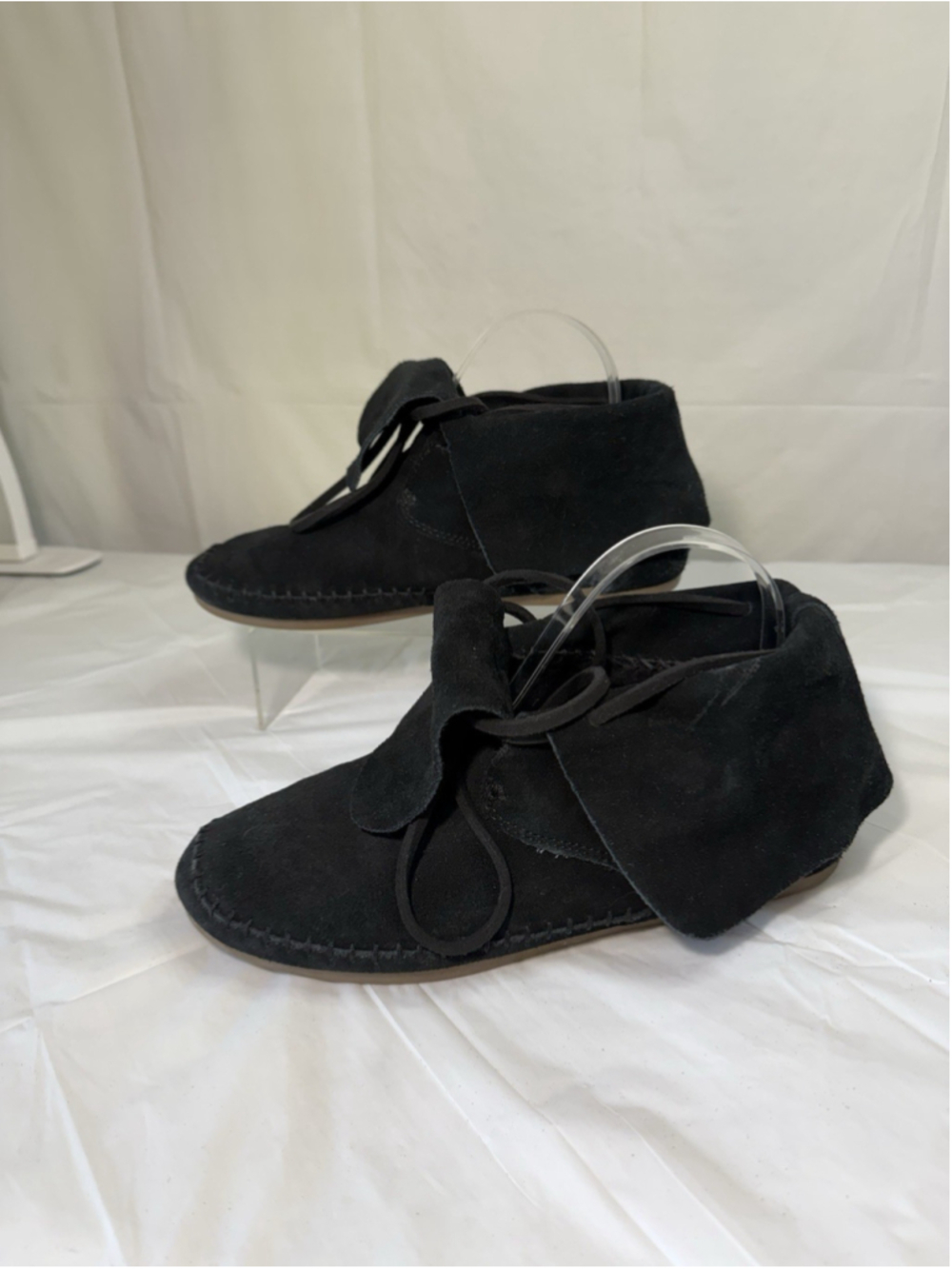 TOMS Moccasin Black Suede Moccasin Fold Over Zahara Bootie boot Size 9